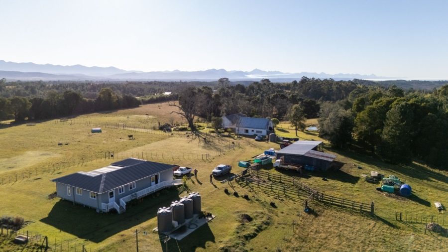 6 Bedroom Property for Sale in Plettenberg Bay Rural Western Cape